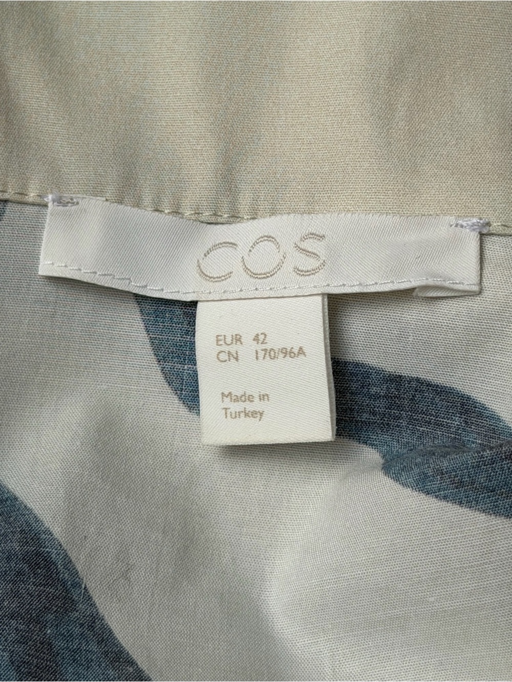 COS printed voluminous top | Size 12 - Picture 6 of 8